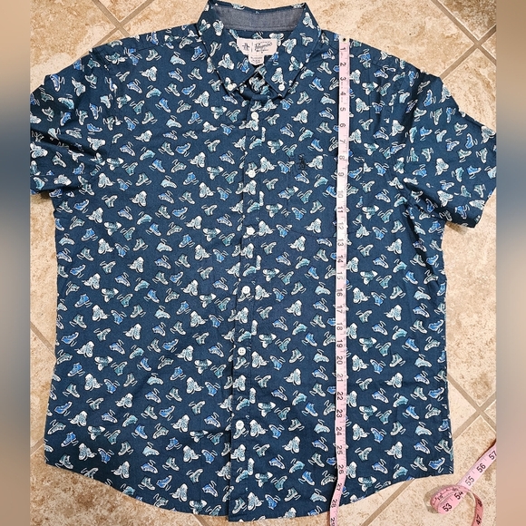 Penguin XL Shirt Blue Sneaker Graphic Button Down Casual Camp Style Y2K Vibe - Picture 7 of 7